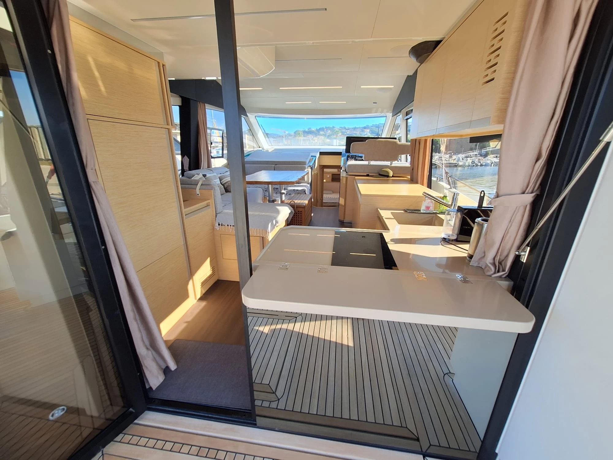 VEDETTE GREENLINE 45 FLY OCCASION 9