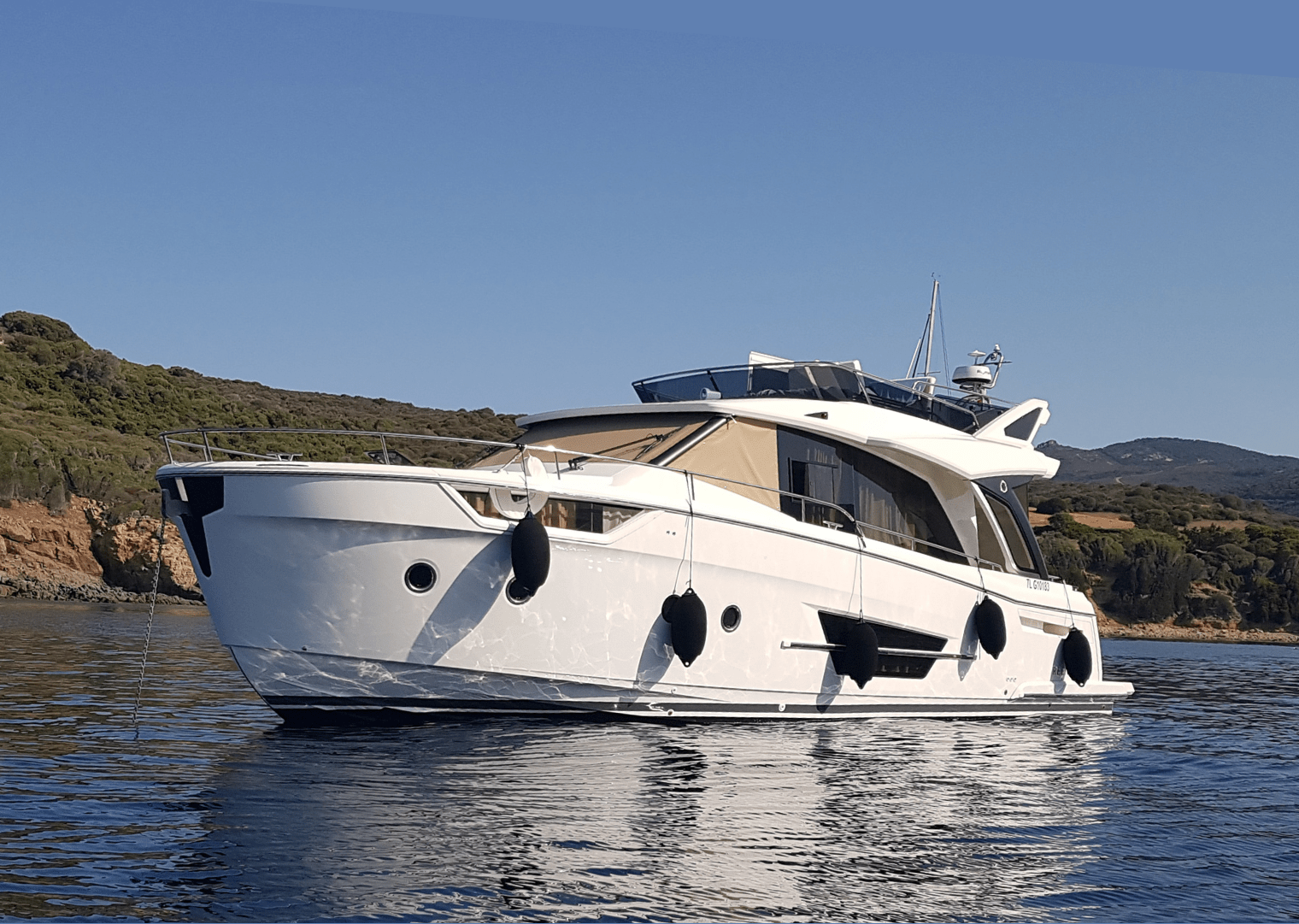 VEDETTE GREENLINE 45 FLY OCCASION