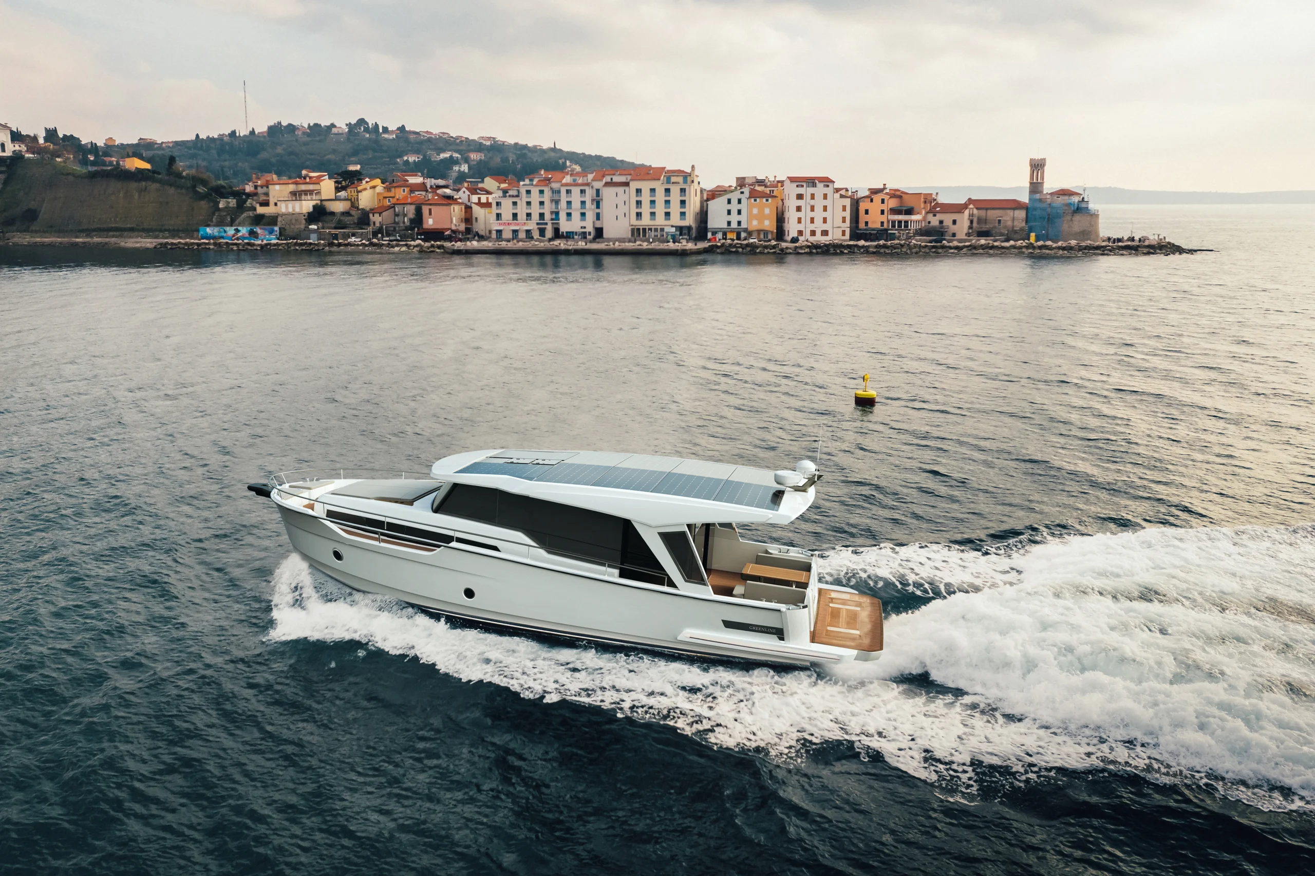 bateau-moteur-greenline-42_7