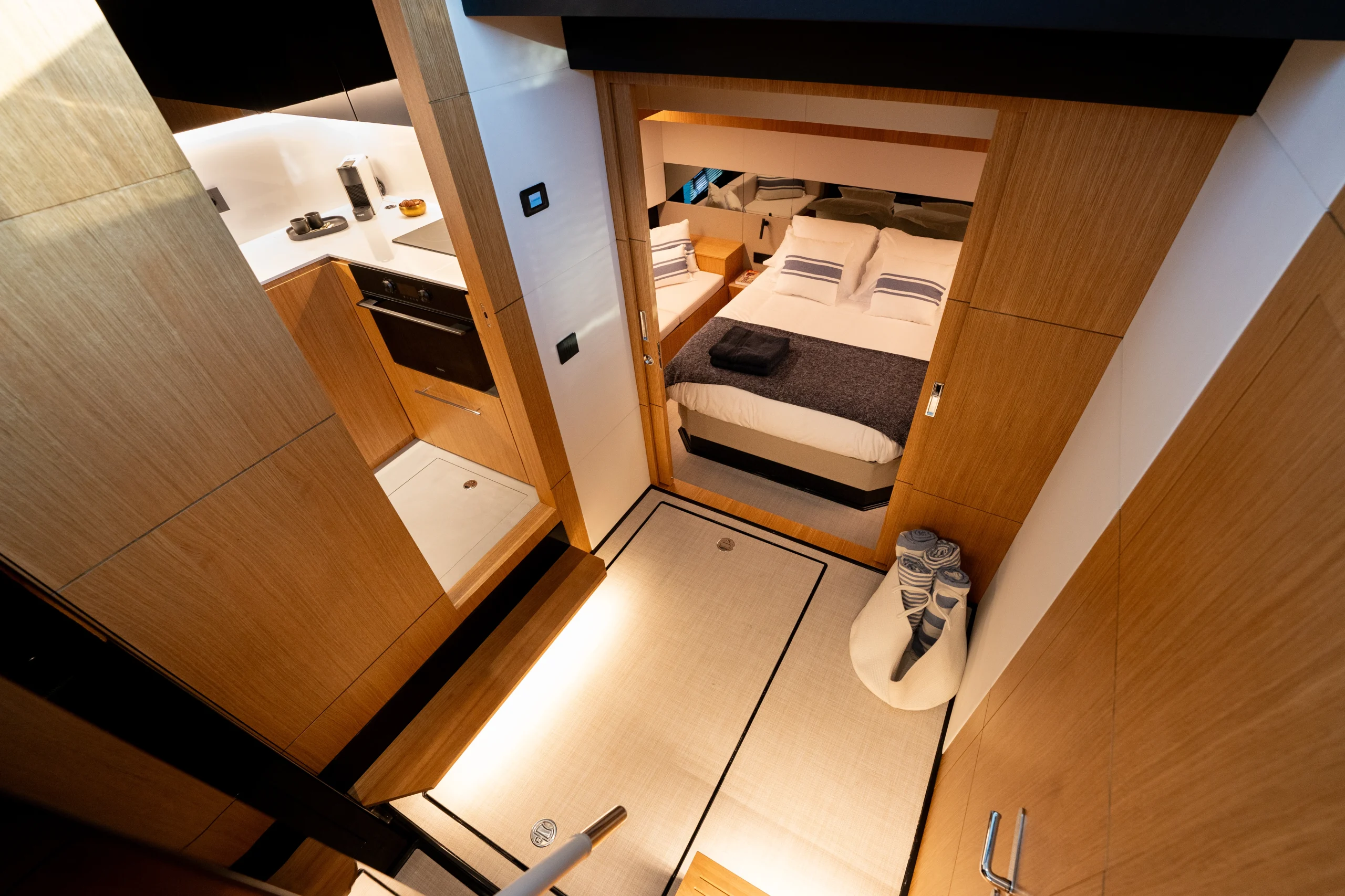 bateau-moteur-horsbord-deantonio-d60_27