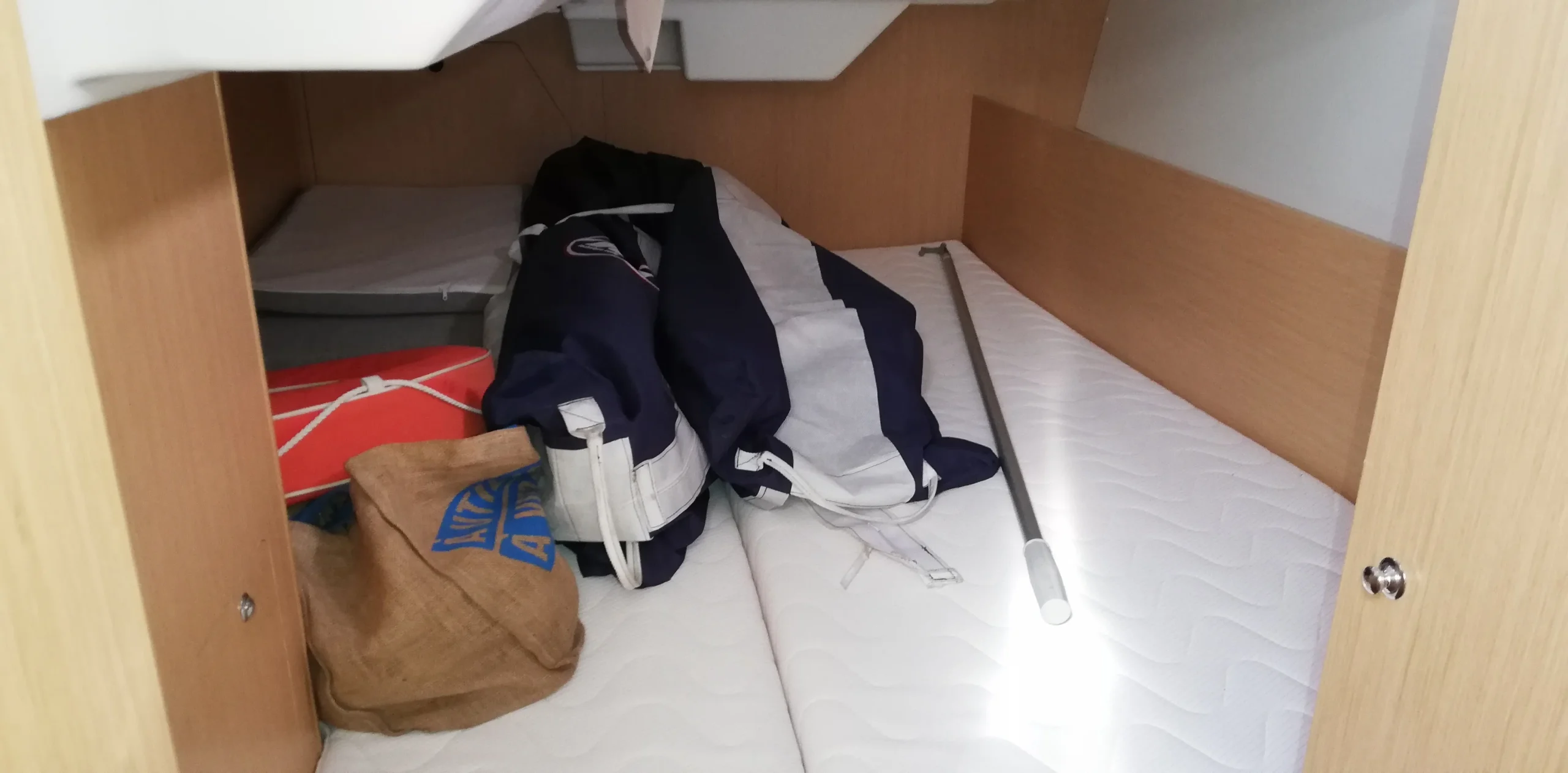 voilier-occasion-beneteau-oceanis-38.1_28