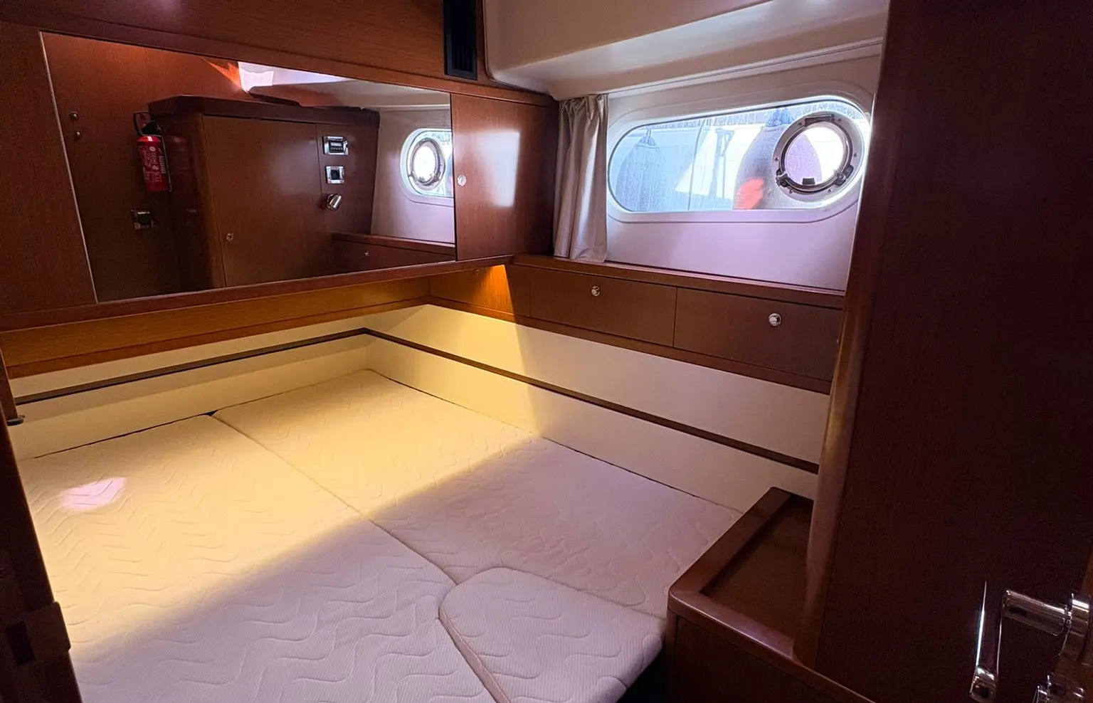 bateau-beneteau-ST44-occasion-var_8