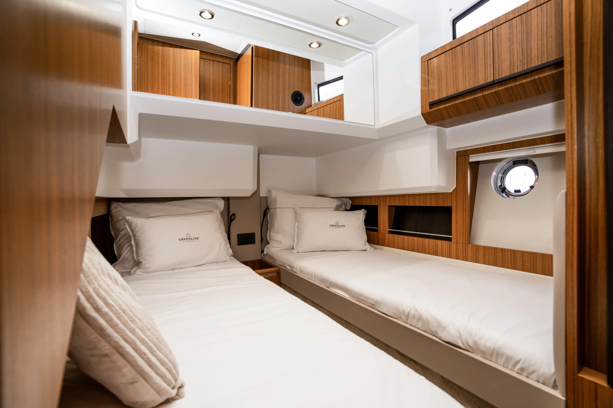 bateau-trawler-greenline-42-france_6