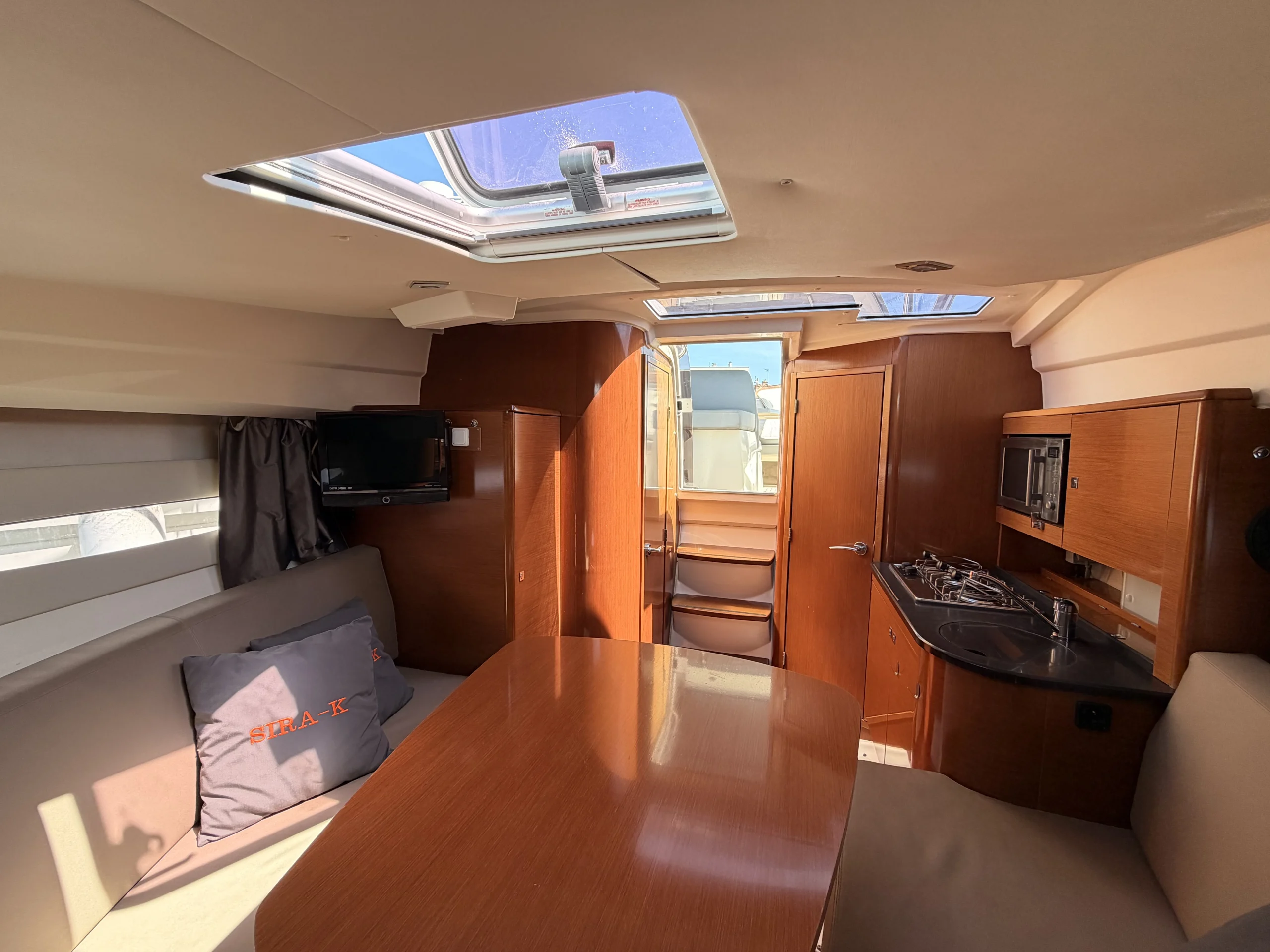 jeanneau-occasion-leader-8-2011-volvo-essence_20
