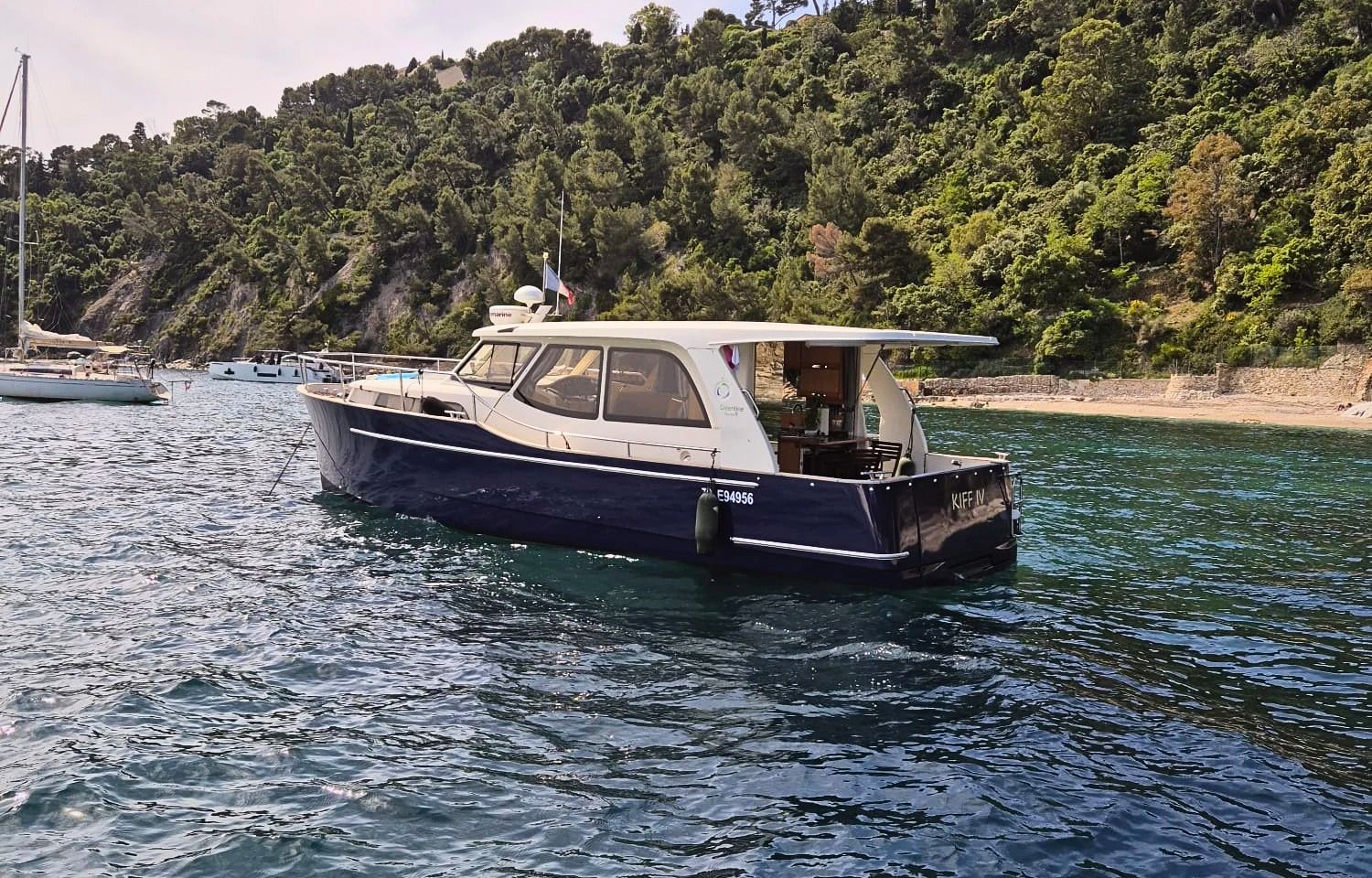 kiff-IV-2026-location-bateau-moteur (2)