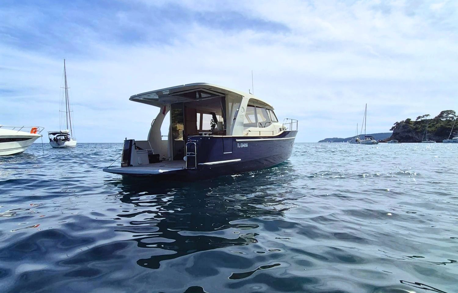 kiff-IV-2026-location-bateau-moteur (4)