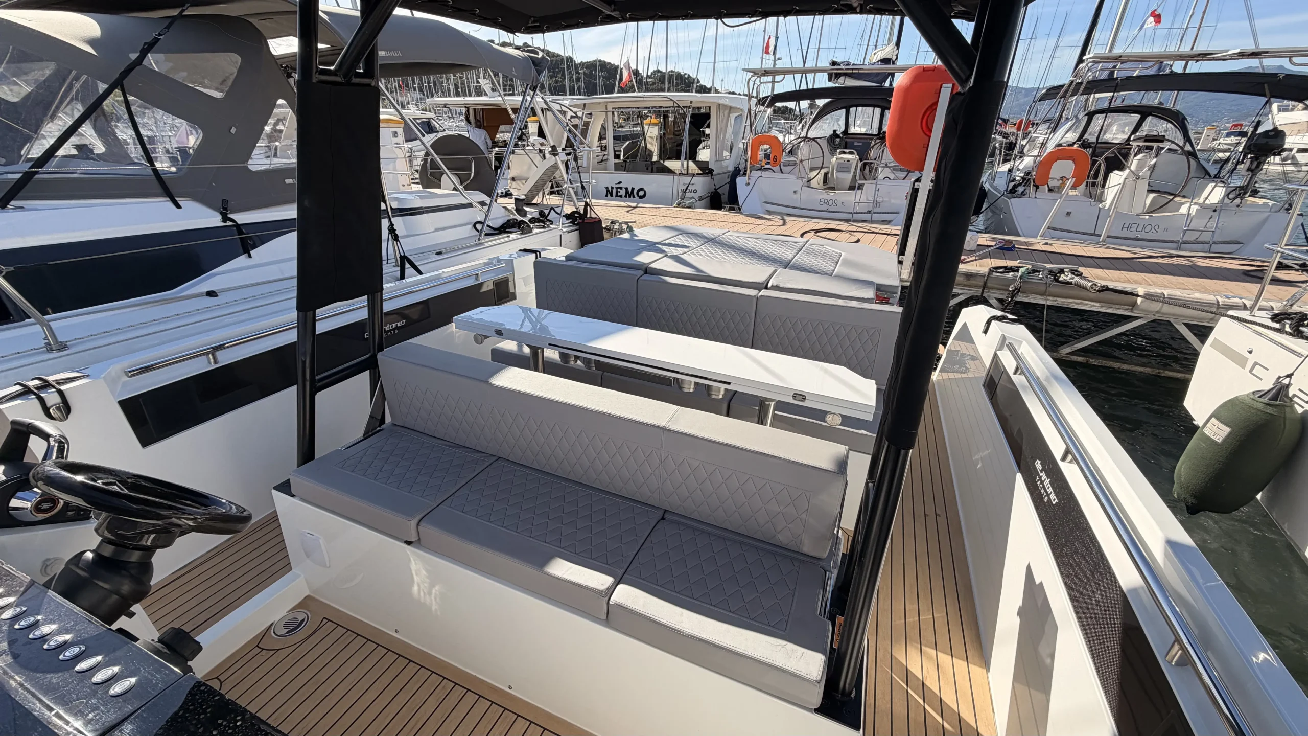 de-antonio-d29-2026-dayboat_10