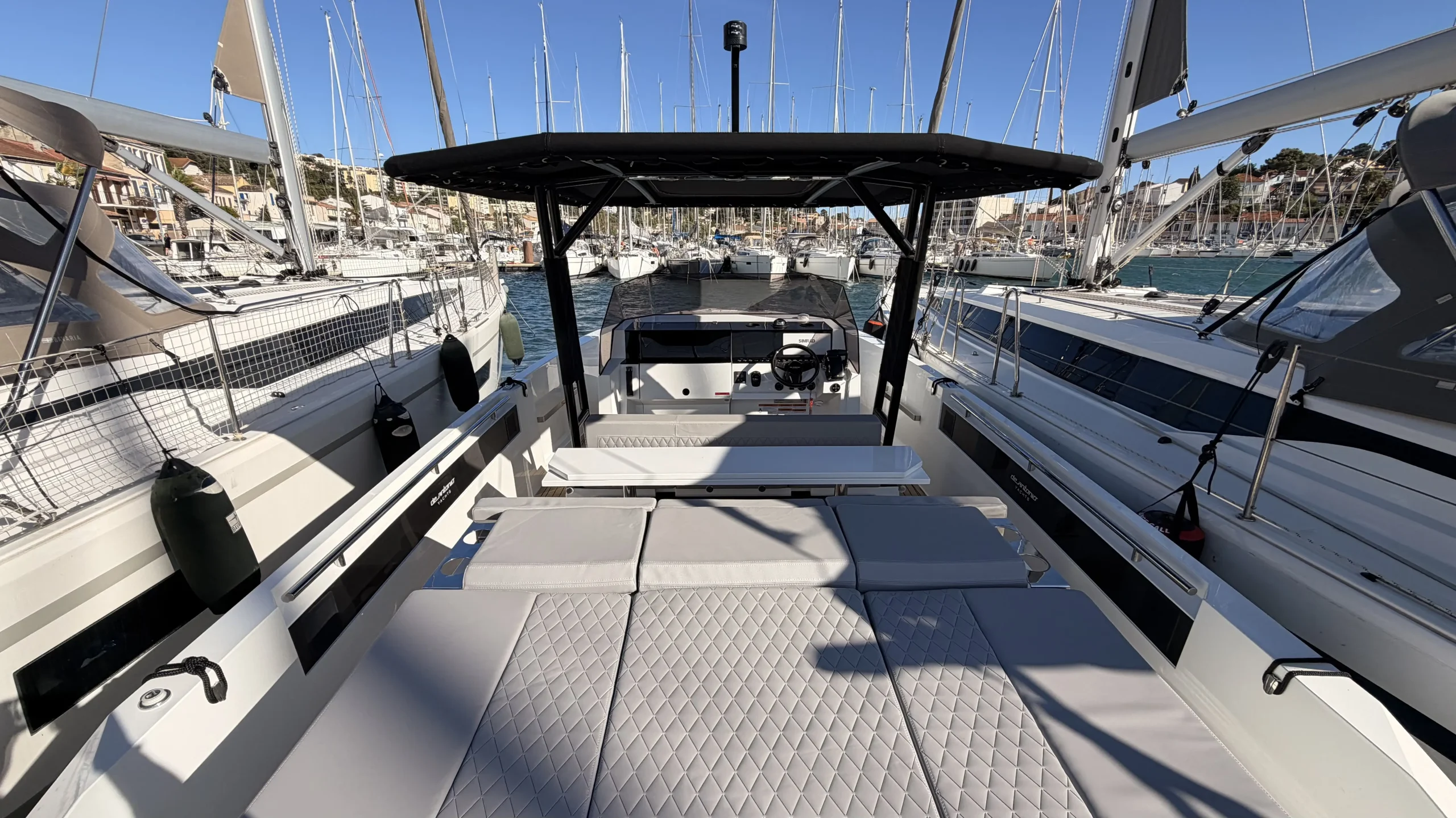 de-antonio-d29-2026-dayboat_18