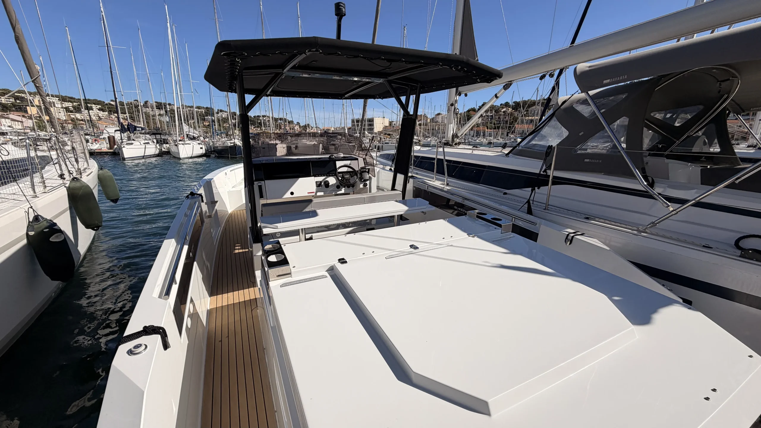 de-antonio-d29-2026-dayboat_32