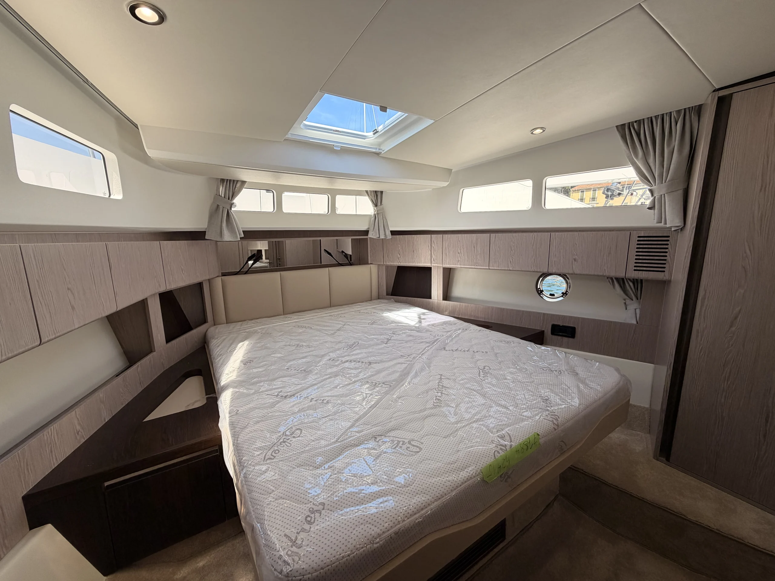 greenline-42-stock-bateau-neuf_54