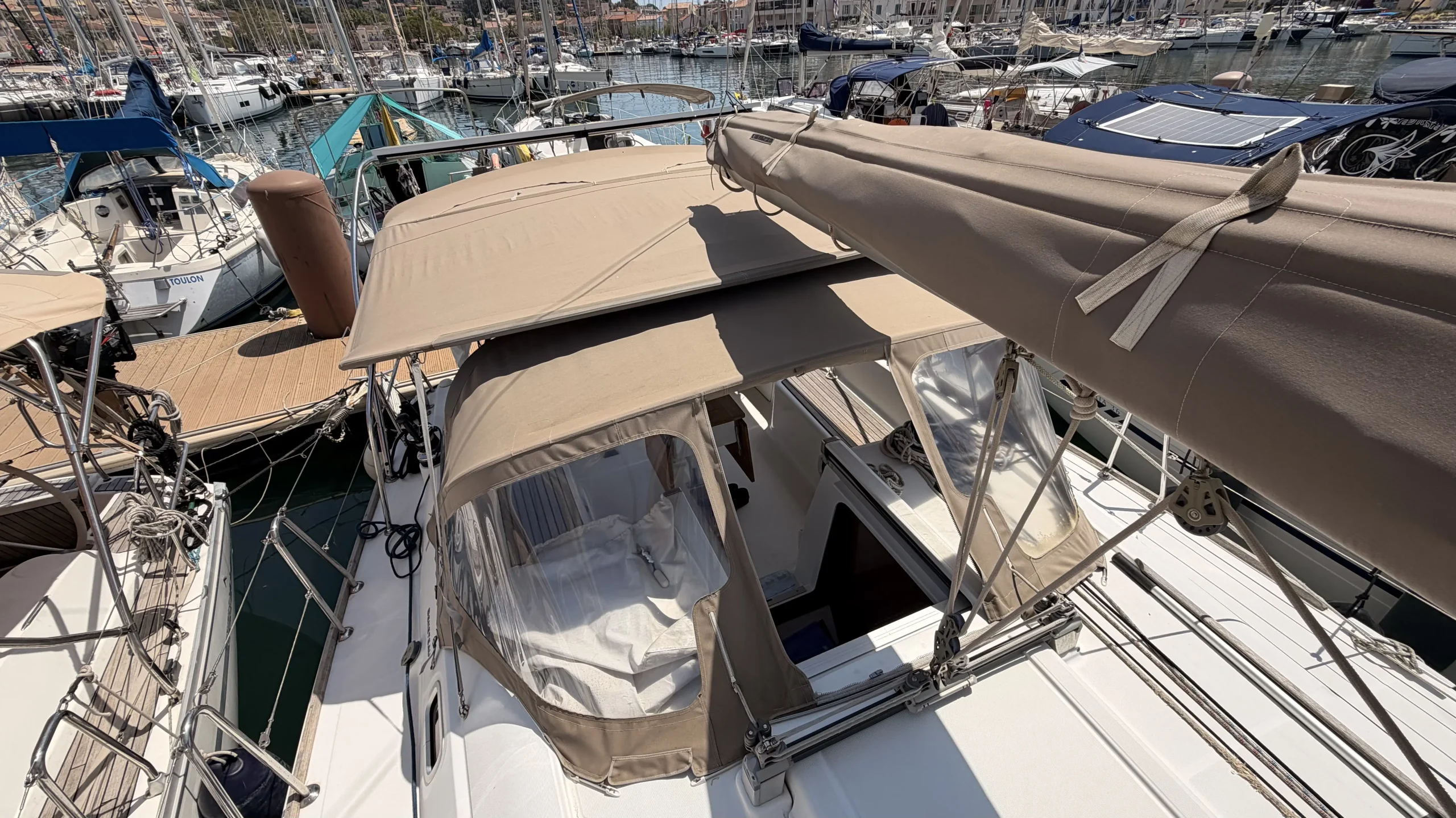 voilier-occasion-oceanis-37-2010_21