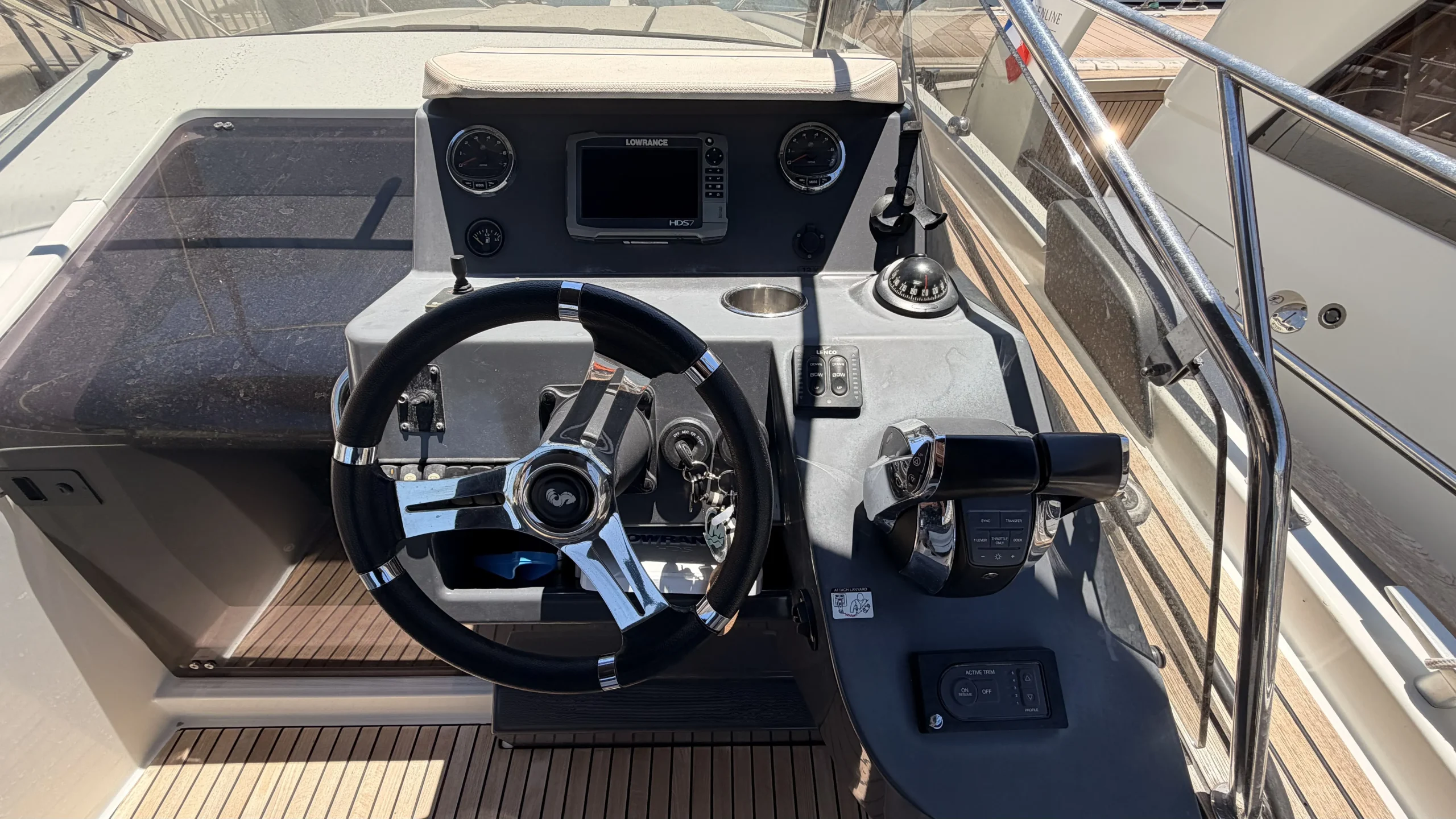 bateau-beneteau-flyer-8-8-sundeck-occasion_11