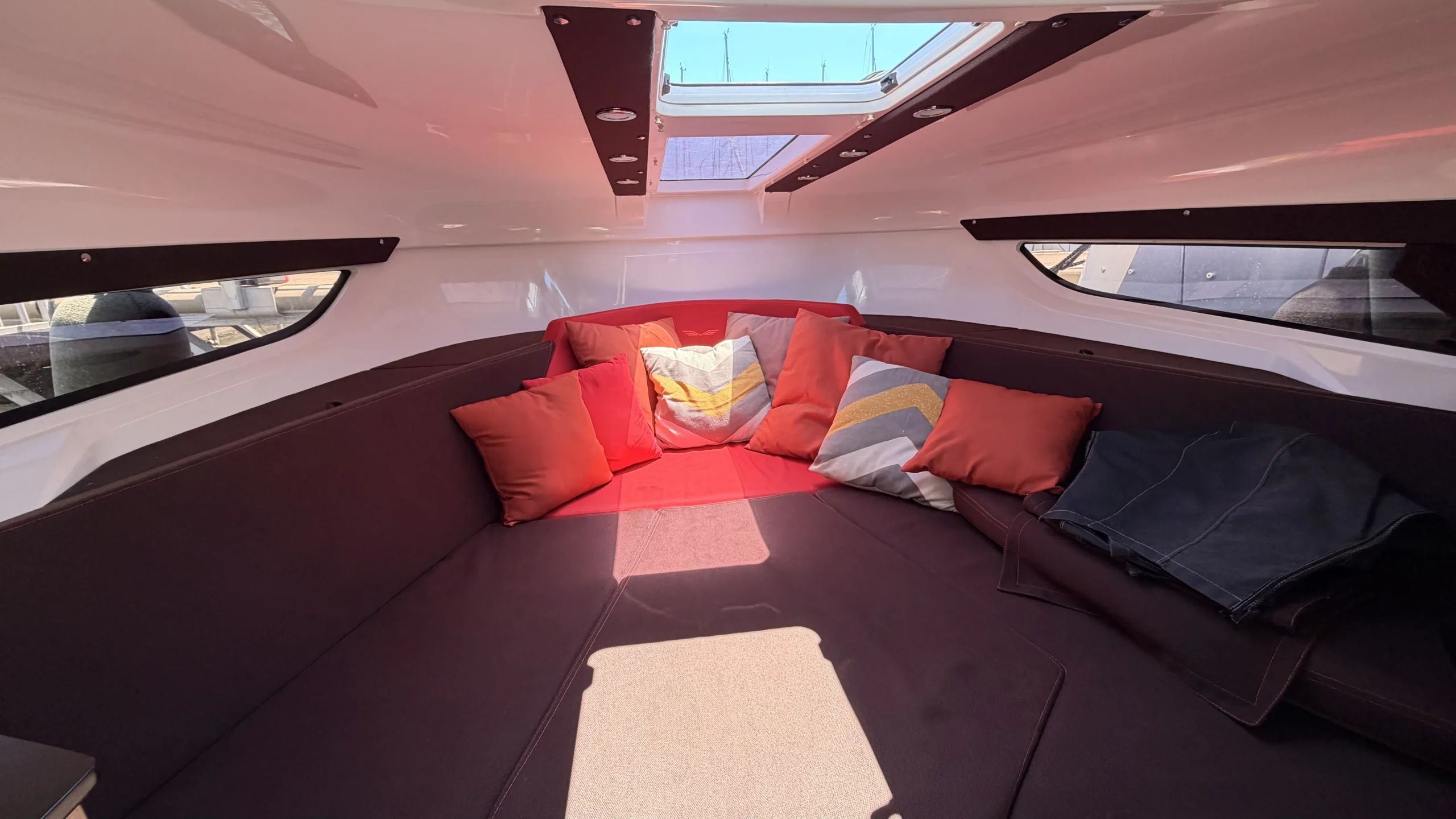 bateau-beneteau-flyer-8-8-sundeck-occasion_22