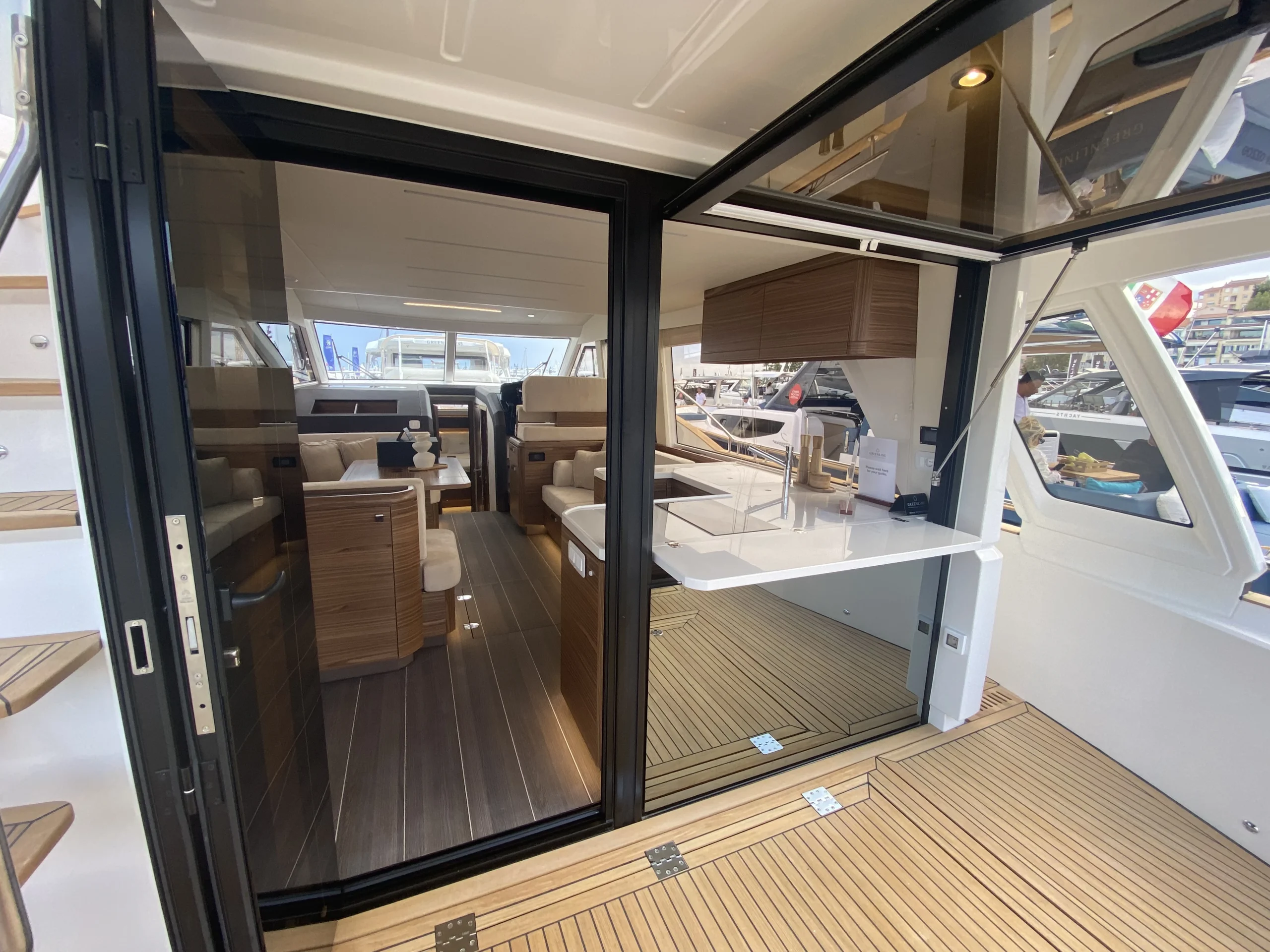 VEDETTE GREENLINE 50 FLY 23
