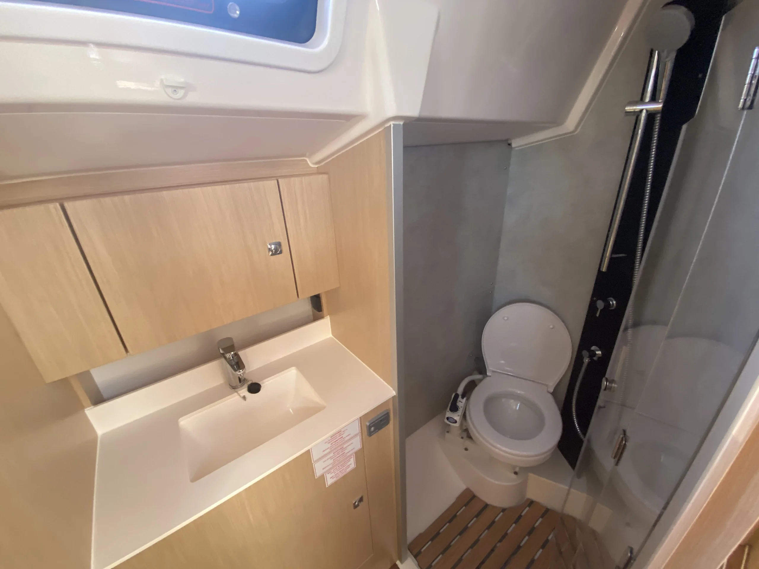 VOILIER BAVARIA C38 STOCK 2026 11