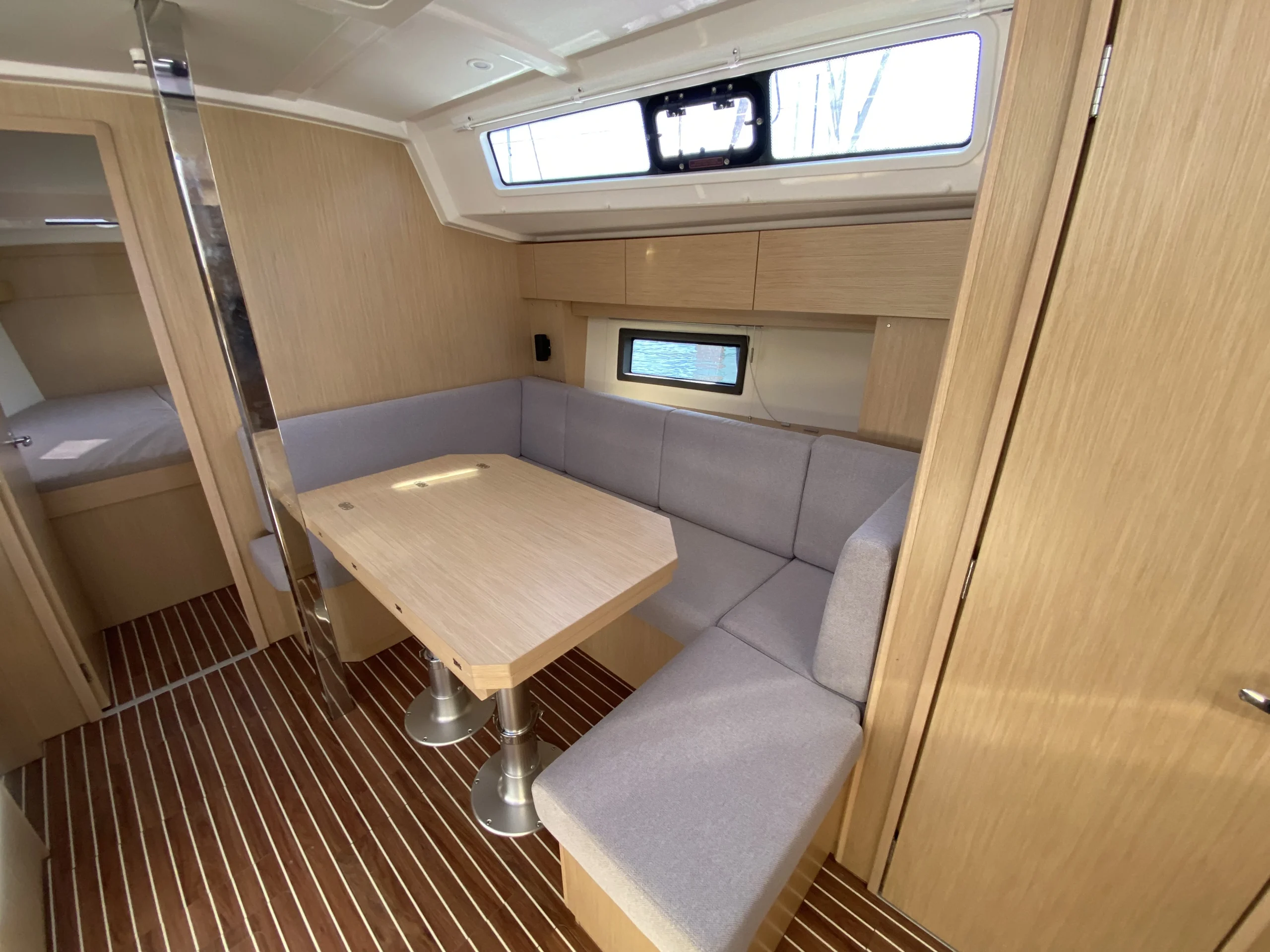 VOILIER BAVARIA C38 STOCK 2026 8