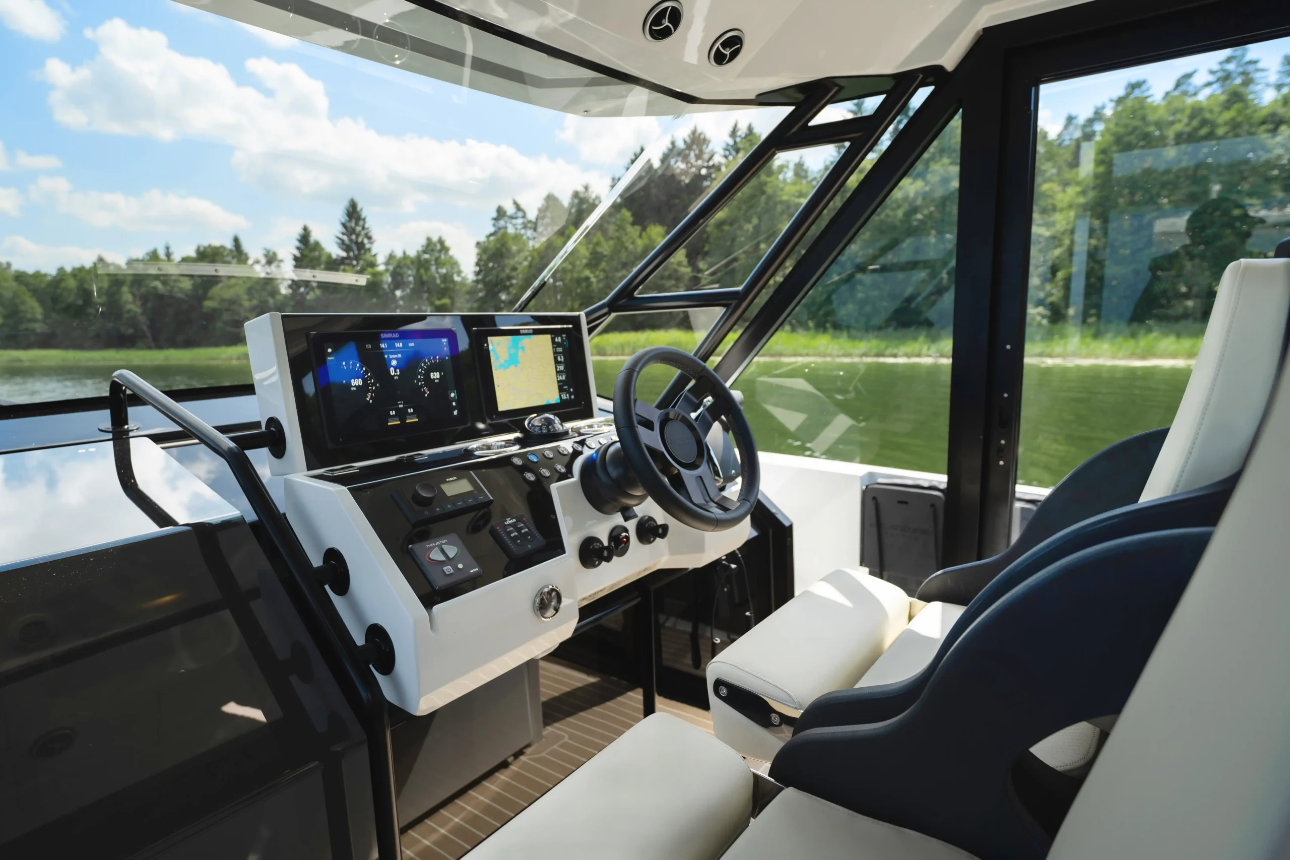 day cruiser de antonio d36 cabin méditerranée 7